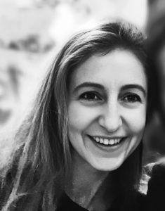 Photo Profile Chloé Thirion French Translator